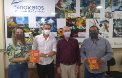 Ataídes de Oliveira visita unidade do Sistema Fecomércio Tocantins
