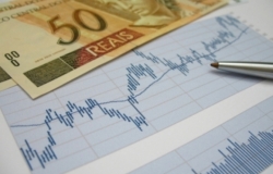Mesmo com inflação acima da meta, Banco Central deve manter juro nesta quarta-feira 