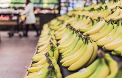 ​Intenção de consumo das famílias continua crescendo em ritmo lento
