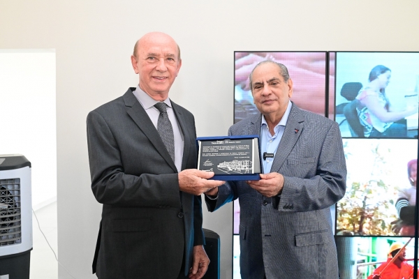 Sistema Fecomércio Tocantins recebe Presidente da CNC, José Roberto Tadros com homenagem